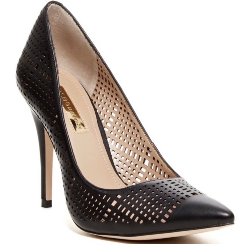 Black Heels- BCBG size 7
